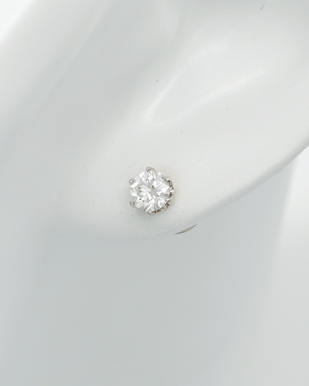 0.3ct Diamond Stud Pierce (D,VVS,H&C) / K18WG