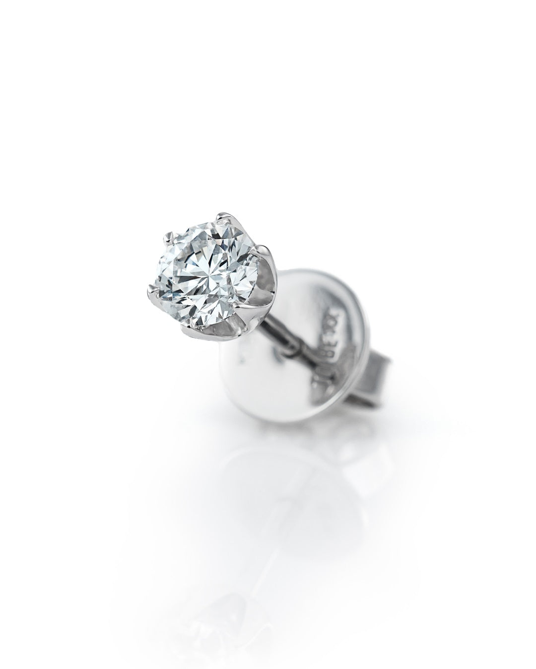 0.3ct Diamond Stud Pierce (D,VVS,H&C) / K18WG